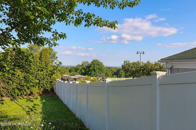 14 Koosman Drive, Leonardo, NJ 07737