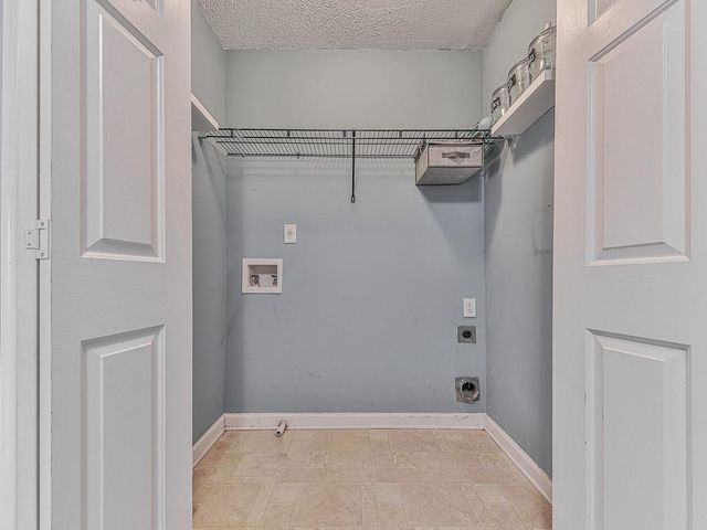 388 Weatherstone Place, Alpharetta, GA 30004