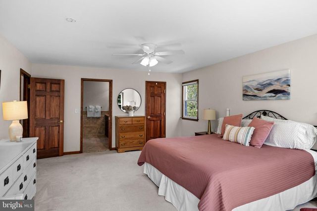 39 COCHISE CIR, Medford Lakes, NJ 08055