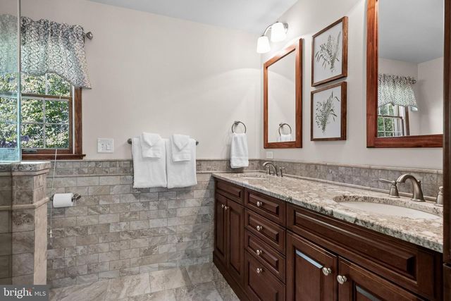 39 COCHISE CIR, Medford Lakes, NJ 08055