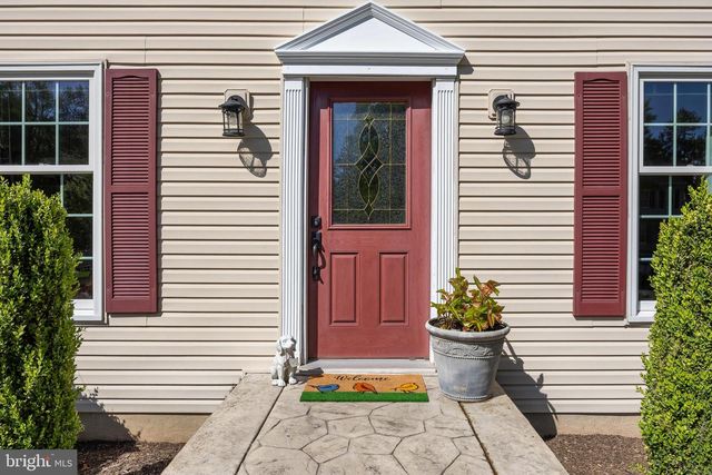 39 COCHISE CIR, Medford Lakes, NJ 08055
