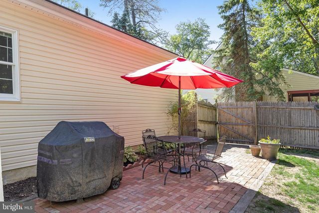 39 COCHISE CIR, Medford Lakes, NJ 08055