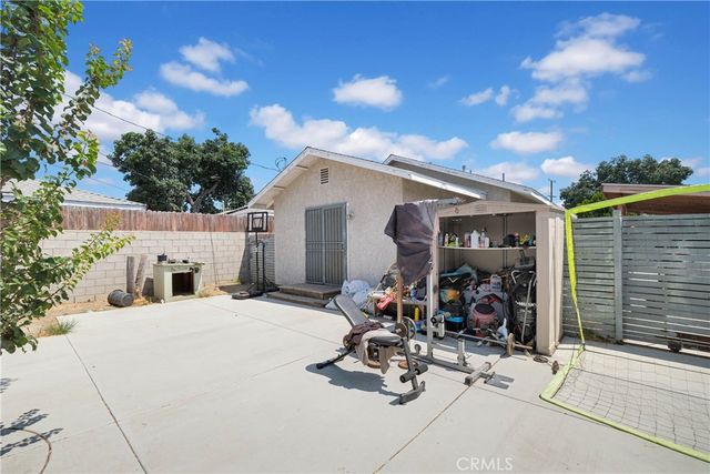8811 Mary Avenue, Los Angeles, CA 90002