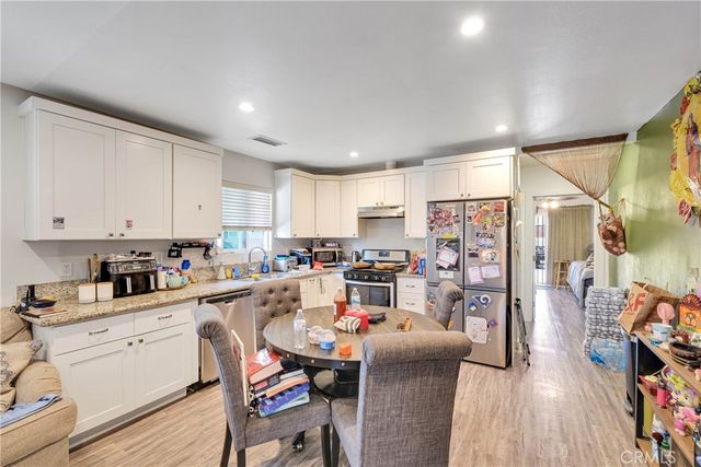 8811 Mary Avenue, Los Angeles, CA 90002