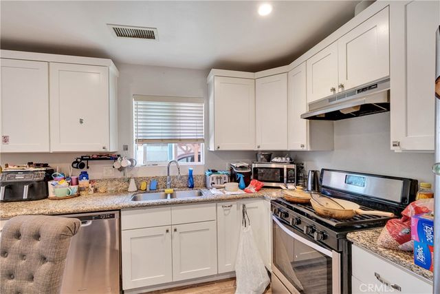 8811 Mary Avenue, Los Angeles, CA 90002