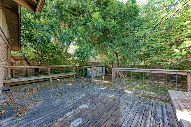 1805 Mohle DR B, Austin, TX 78703