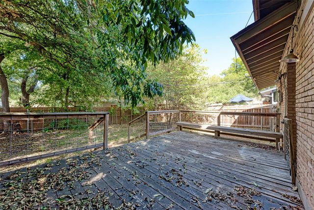 1805 Mohle DR B, Austin, TX 78703