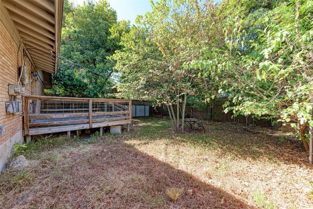 1805 Mohle DR B, Austin, TX 78703