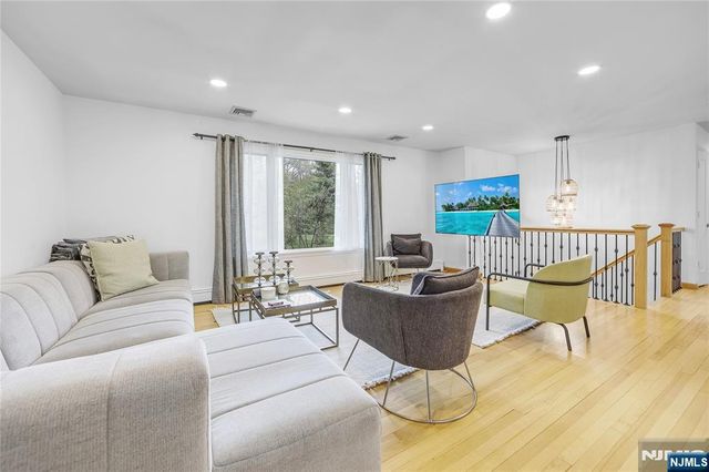 45 Lenox Avenue, Demarest, NJ 07627