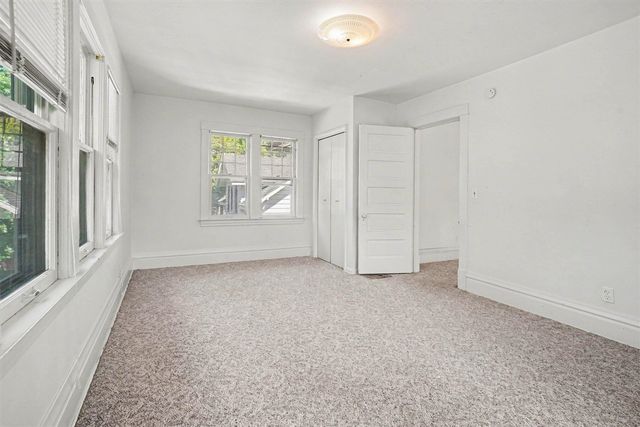 1330 W Maple Street, Kalamazoo, MI 49008