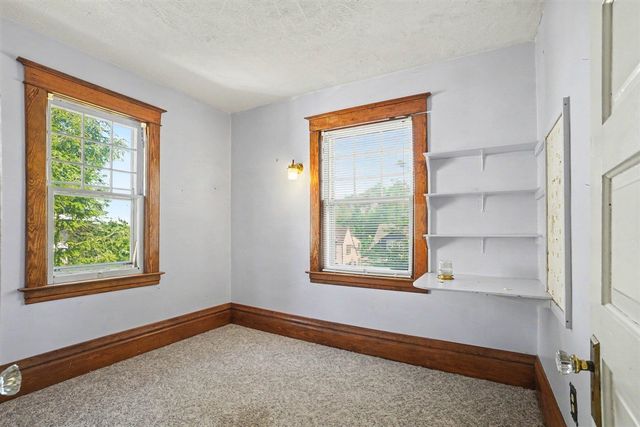 1330 W Maple Street, Kalamazoo, MI 49008