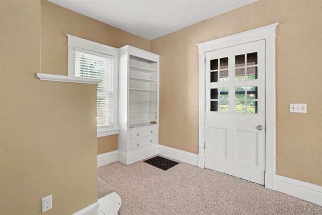 1330 W Maple Street, Kalamazoo, MI 49008