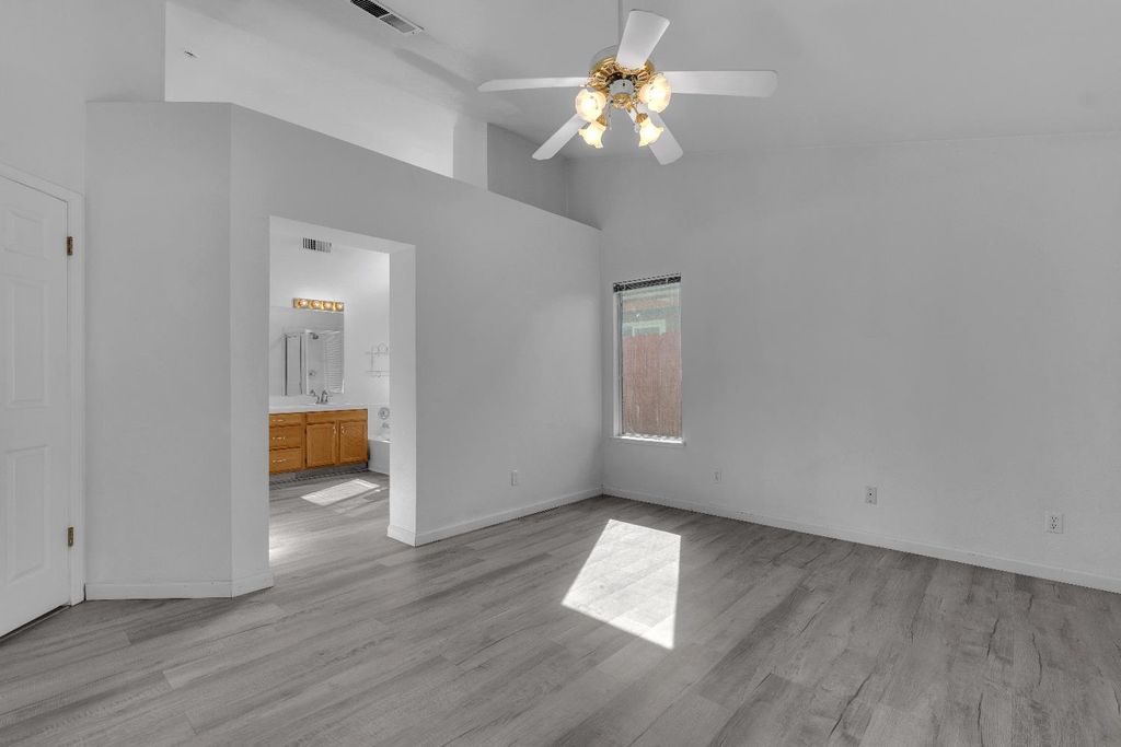 Image 14 of property listing at 2671 Fremont Avenue, Clovis, CA 93611