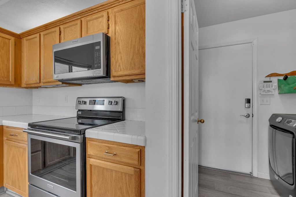 Image 7 of property listing at 2671 Fremont Avenue, Clovis, CA 93611