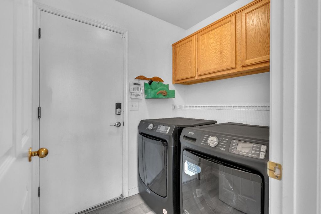 Image 9 of property listing at 2671 Fremont Avenue, Clovis, CA 93611