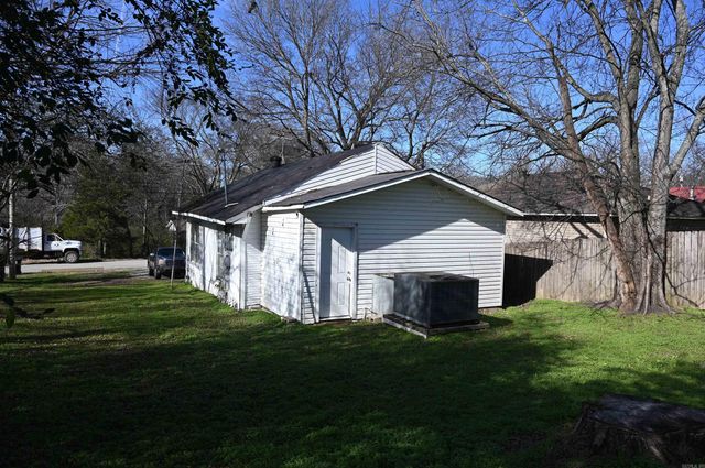 228 S Third Street, Benton, AR 72015