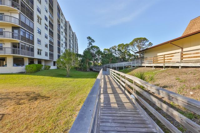 5400 PARK STREET N 208, St Petersburg, FL 33709