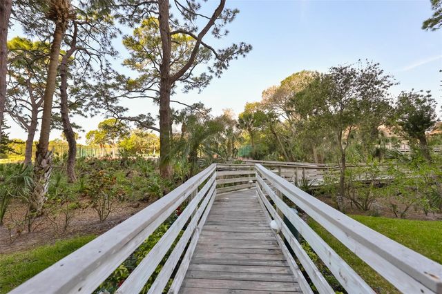 5400 PARK STREET N 208, St Petersburg, FL 33709