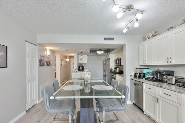 5400 PARK STREET N 208, St Petersburg, FL 33709