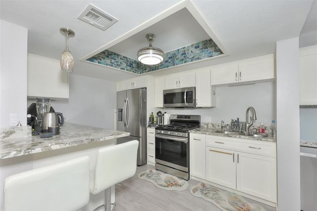 5400 PARK STREET N 208, St Petersburg, FL 33709