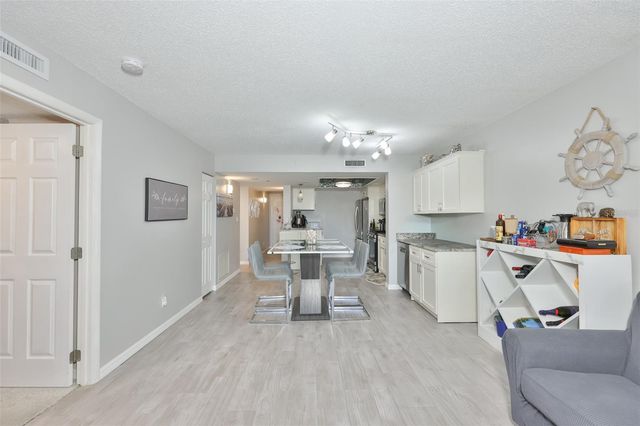 5400 PARK STREET N 208, St Petersburg, FL 33709