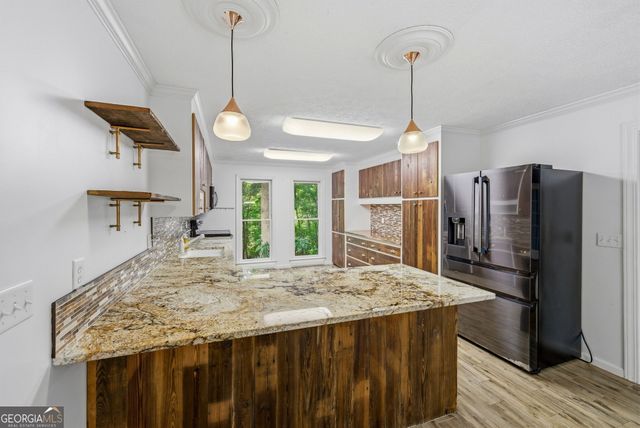 2218 J Warren Road, Cornelia, GA 30531