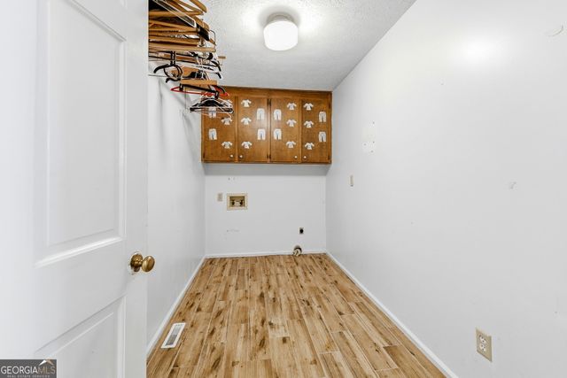 2218 J Warren Road, Cornelia, GA 30531