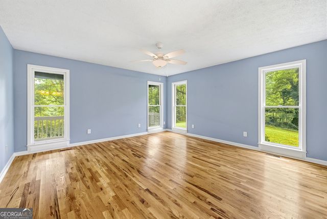 2218 J Warren Road, Cornelia, GA 30531