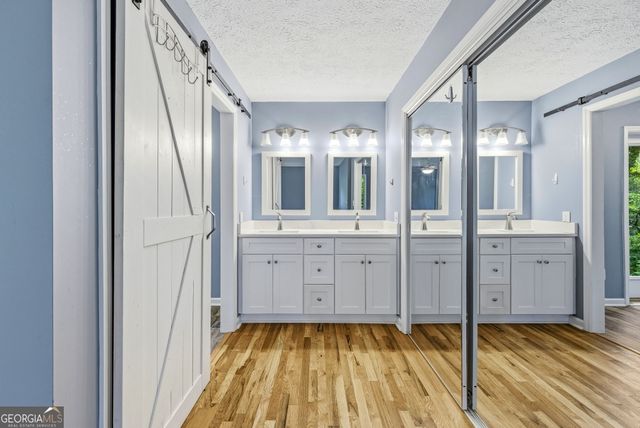 2218 J Warren Road, Cornelia, GA 30531
