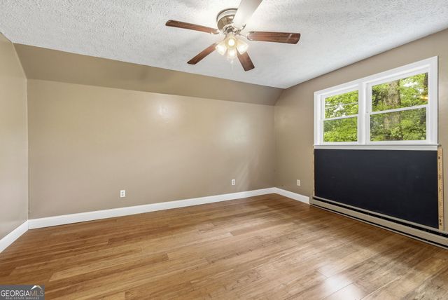 2218 J Warren Road, Cornelia, GA 30531