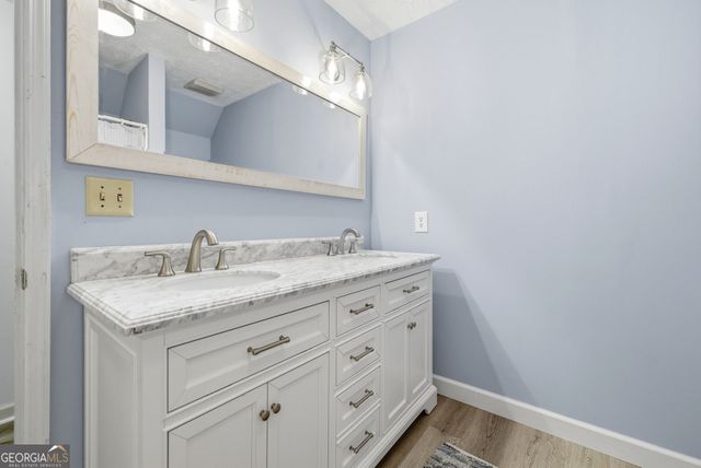 2218 J Warren Road, Cornelia, GA 30531