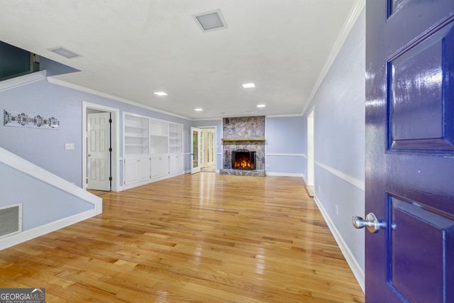 2218 J Warren Road, Cornelia, GA 30531