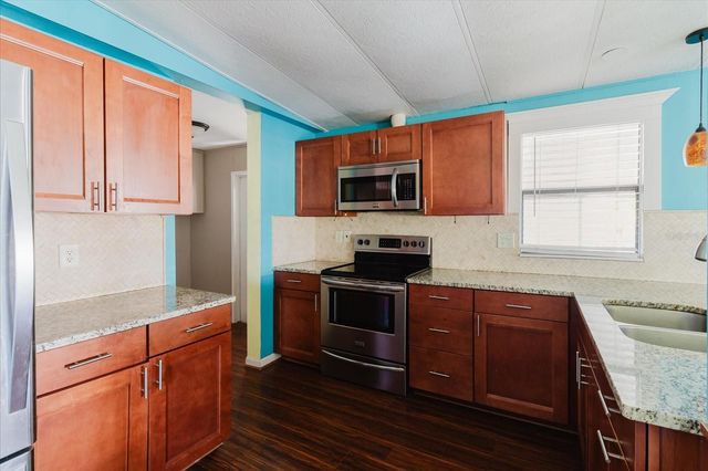 372 COBIA WAY, Oldsmar, FL 34677