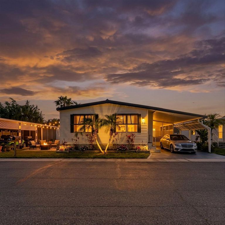 372 COBIA WAY, Oldsmar, FL 34677