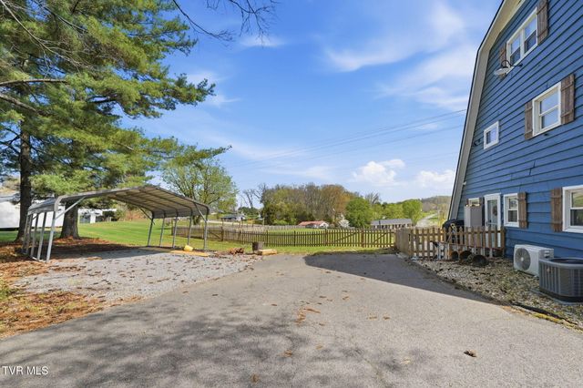 435 Oak Grove Road, Gray, TN 37615