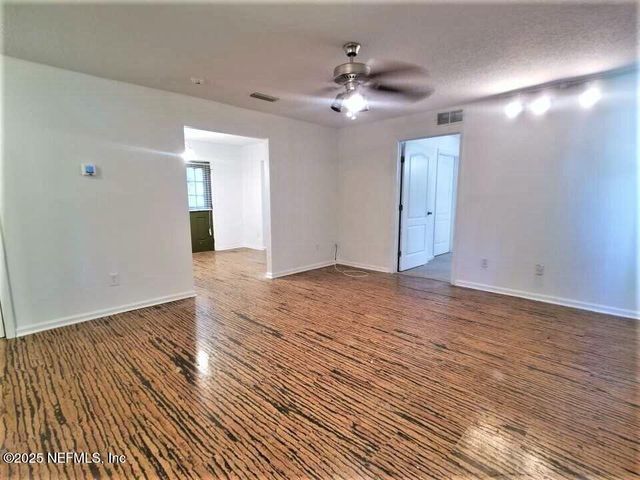 9073 2ND Avenue, Jacksonville, FL 32208