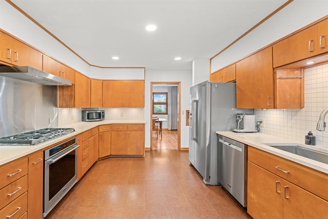 1818 Highland Ave, Salina, KS 67401