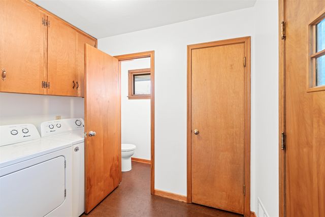 1818 Highland Ave, Salina, KS 67401