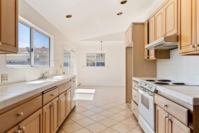 208 Angelus Drive, Salinas, CA 93906