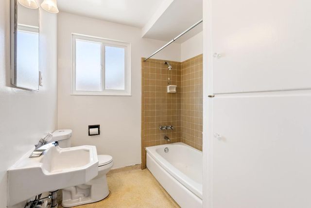 208 Angelus Drive, Salinas, CA 93906