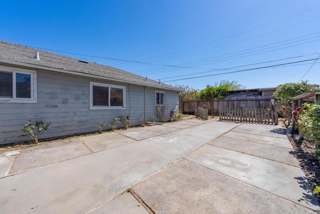 208 Angelus Drive, Salinas, CA 93906