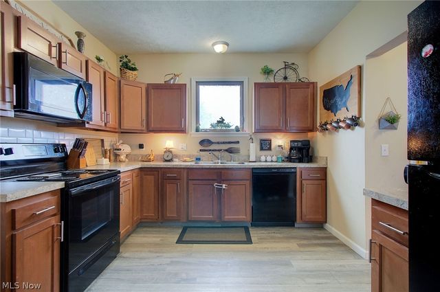 319 W Oxford Street, Alliance, OH 44601