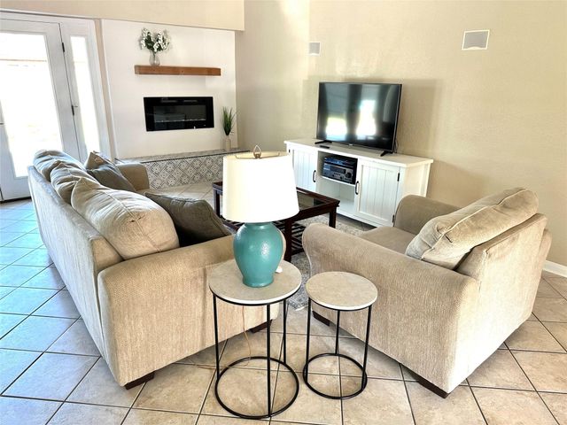 1116 N Heron Drive, Seabrook, TX 77586