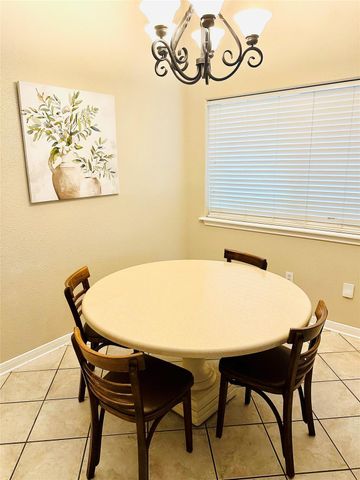 1116 N Heron Drive, Seabrook, TX 77586