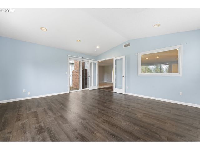 1275 Ne COUNTRY CLUB Ave, Gresham, OR 97030