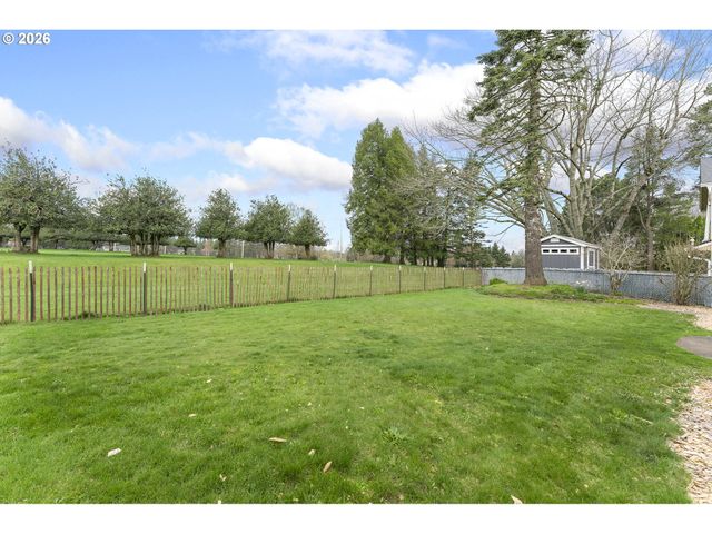 1275 Ne COUNTRY CLUB Ave, Gresham, OR 97030