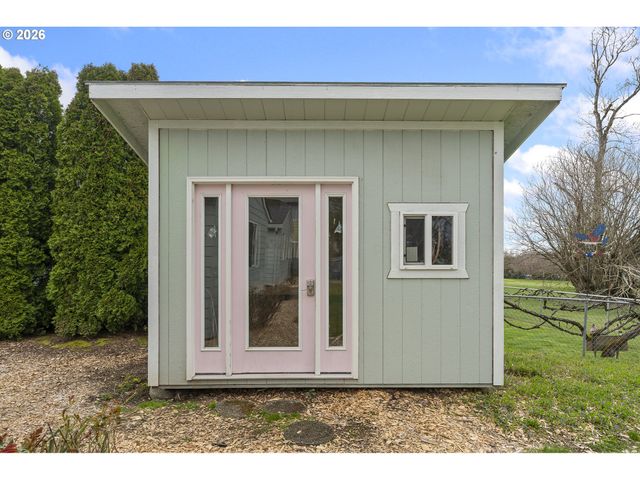 1275 Ne COUNTRY CLUB Ave, Gresham, OR 97030