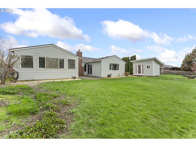 1275 Ne COUNTRY CLUB Ave, Gresham, OR 97030