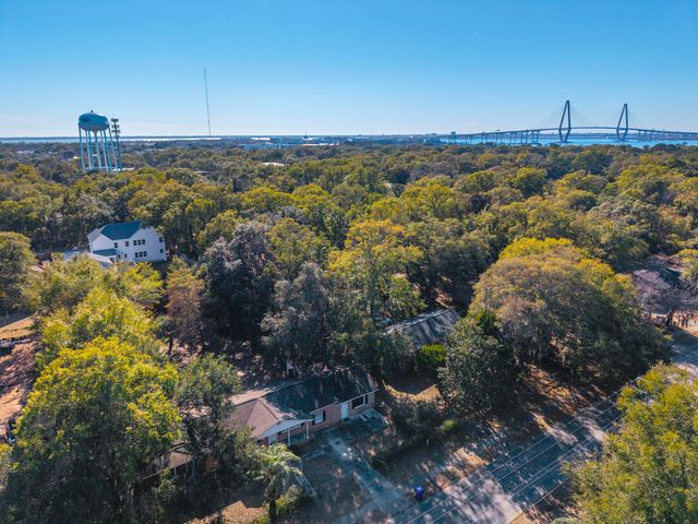 386 5th Avenue, Mount Pleasant, SC 29464