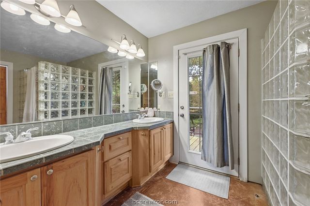 1209 Deer Crossing Court, Bryan, TX 77807
